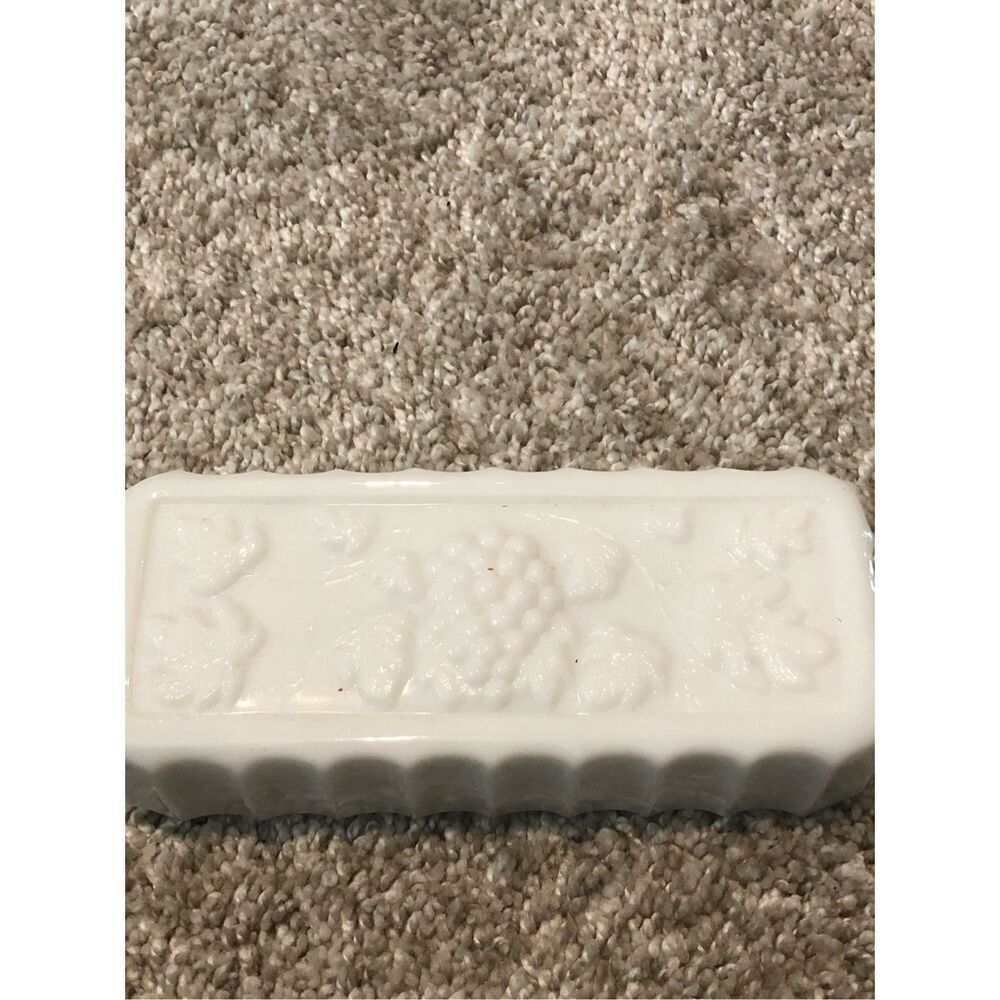 🌼5for$25🌼Creamy Mill White Grape Design Butter Dish Cover